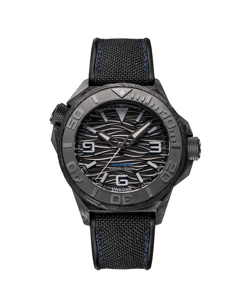 Aqua Carbon Maggy